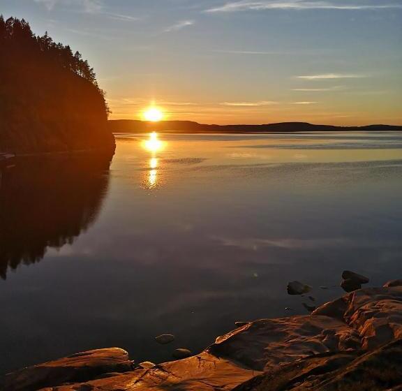 Trysunda Vandrarhem & Skärgårdscafé