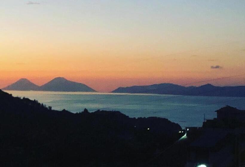 ユースホステル Mammacristina