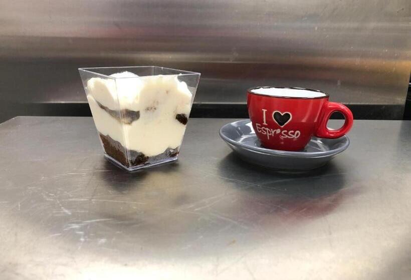 ユースホステル Mammacristina