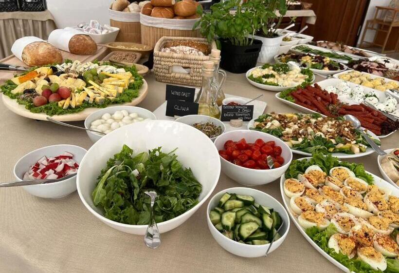 تختخواب و صبحانه Great Polonia Ustka