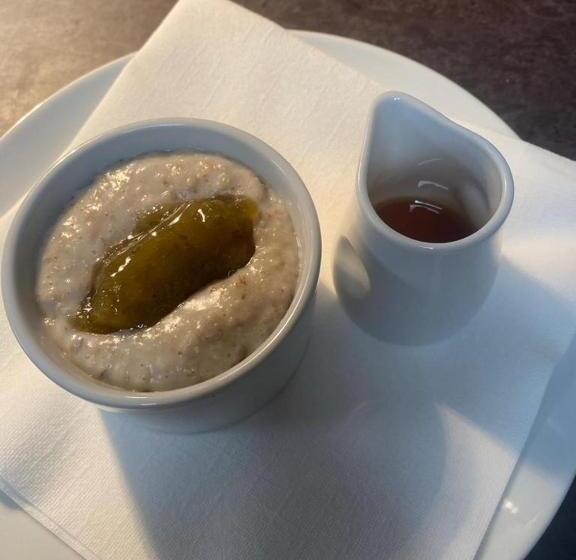 צימר Lagom Restaurant & Townhouse