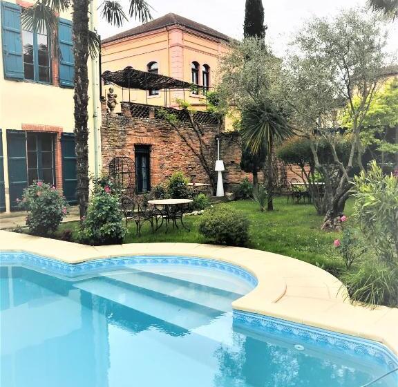 민박 L'arche De Moissac