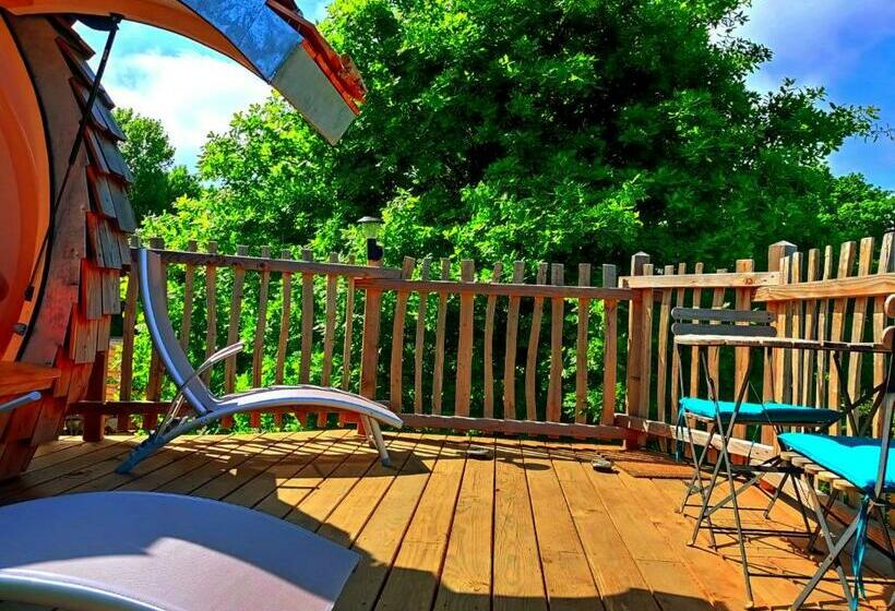 تختخواب و صبحانه Nuit Insolite Lovelit Val André