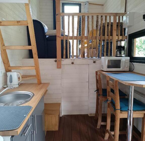 تختخواب و صبحانه Nuit Insolite Lovelit Val André