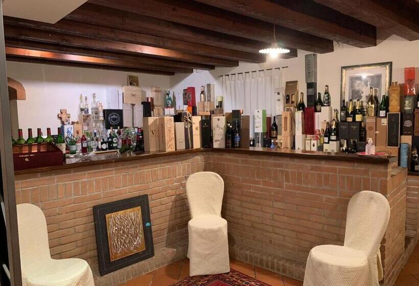 مبيت وإفطار Mulino Dell'abbazia Country Resort