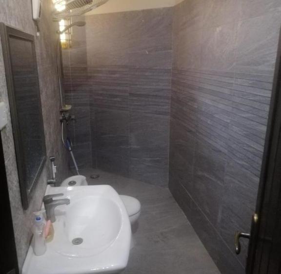 민박 State Residency