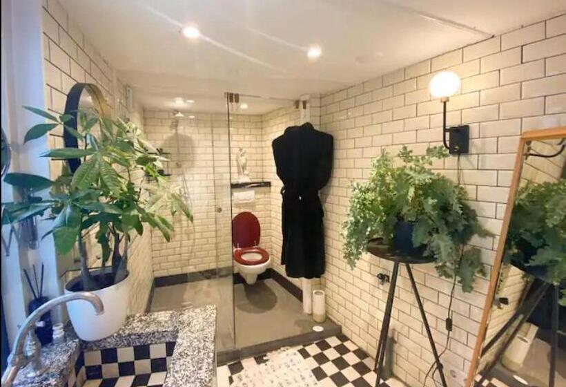 צימר The Enlightened House Luxury Suites