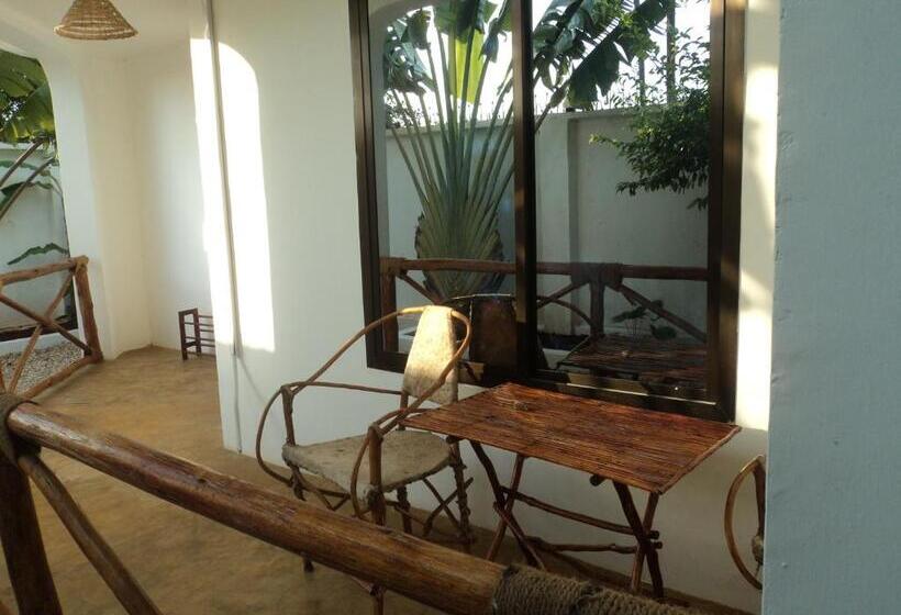 تختخواب و صبحانه Villa Kumi