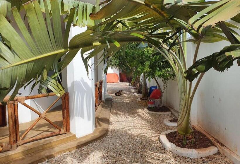 تختخواب و صبحانه Villa Kumi