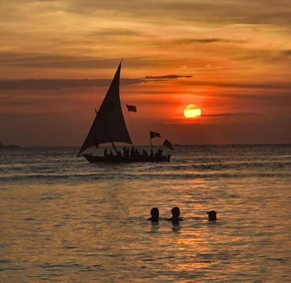 تختخواب و صبحانه Villa Kumi