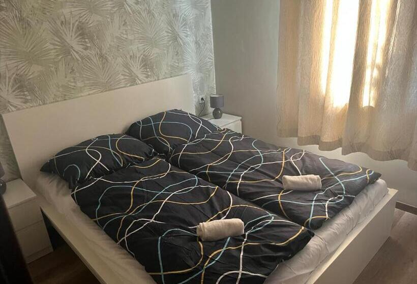 צימר Zöldház Panzió