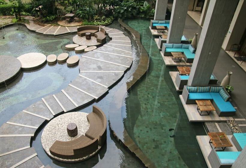 Graha Makara Suite Hotel & Residence