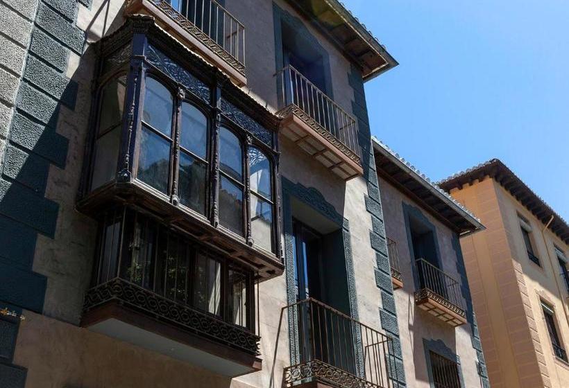 Hostel Carlota Braun