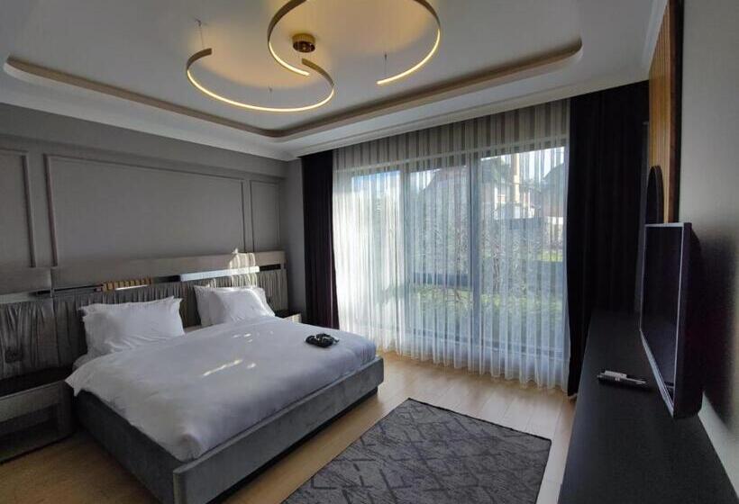 Aileena Hotel & Villas