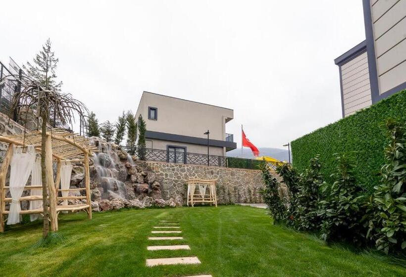 Aileena Hotel & Villas