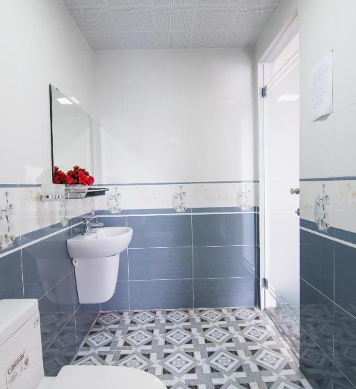 هتل Camellia Tuan Chau