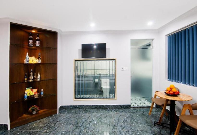 هتل Camellia Tuan Chau