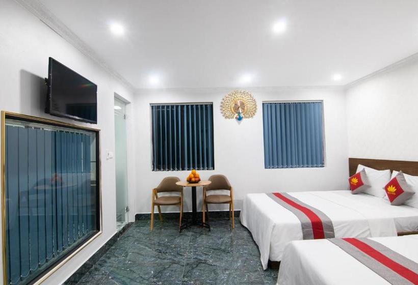 هتل Camellia Tuan Chau