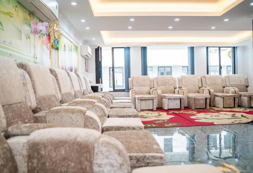 هتل Camellia Tuan Chau