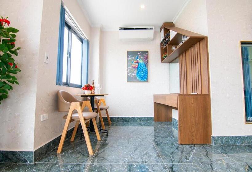 هتل Camellia Tuan Chau