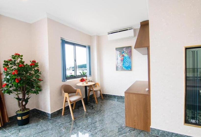 هتل Camellia Tuan Chau