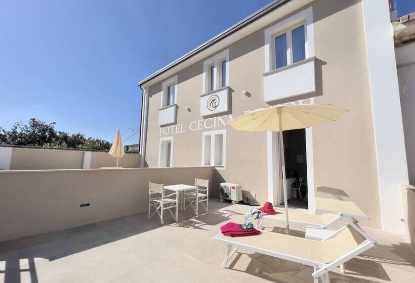 Отель Cecina Beach