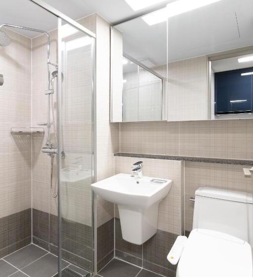 Отель Donghae Oceancity Residence