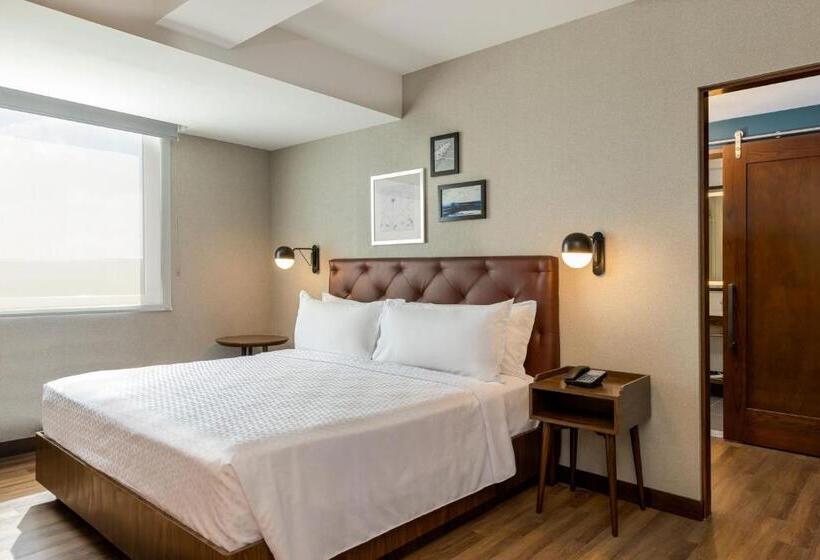 Szálloda Four Points By Sheraton Monterrey Airport