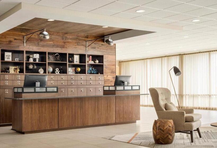 Szálloda Four Points By Sheraton Monterrey Airport