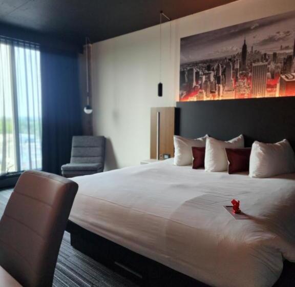 Grand Times Hotel Laval Centropolis