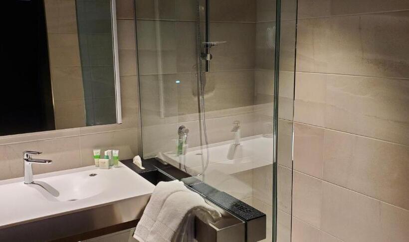 Grand Times Hotel Laval Centropolis