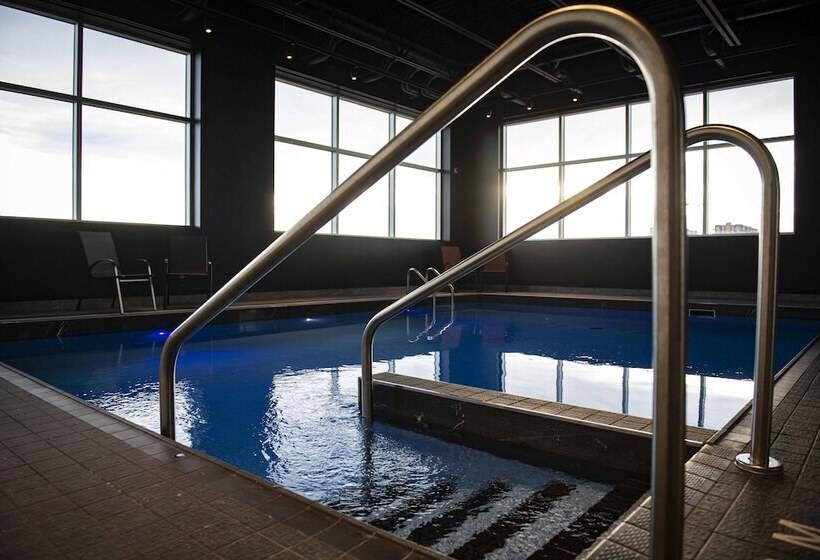 Grand Times Hotel Laval Centropolis