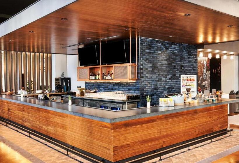 هتل Hyatt Centric Downtown Denver