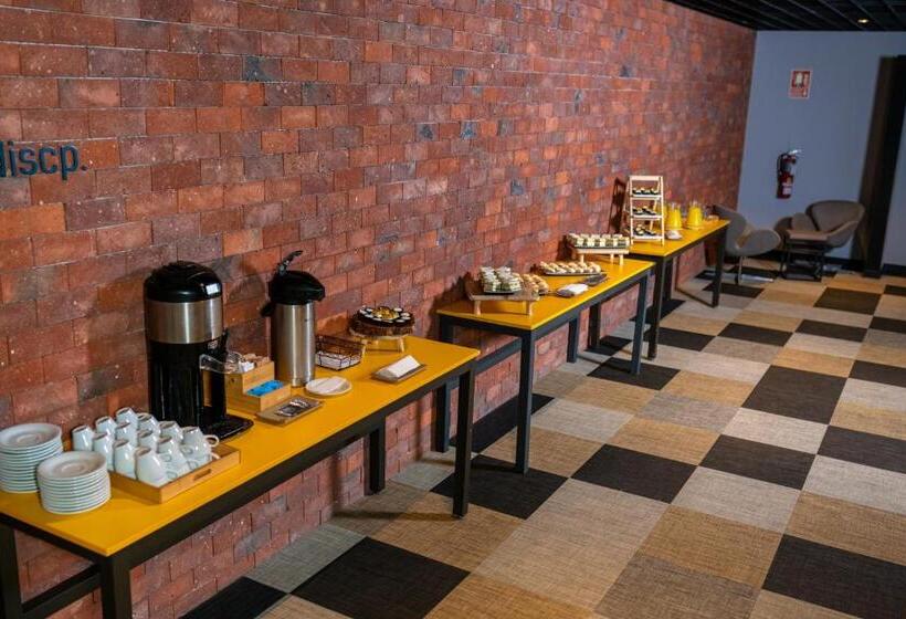 هتل Ibis Styles Lima San Isidro