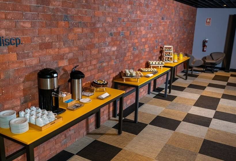 هتل Ibis Styles Lima San Isidro