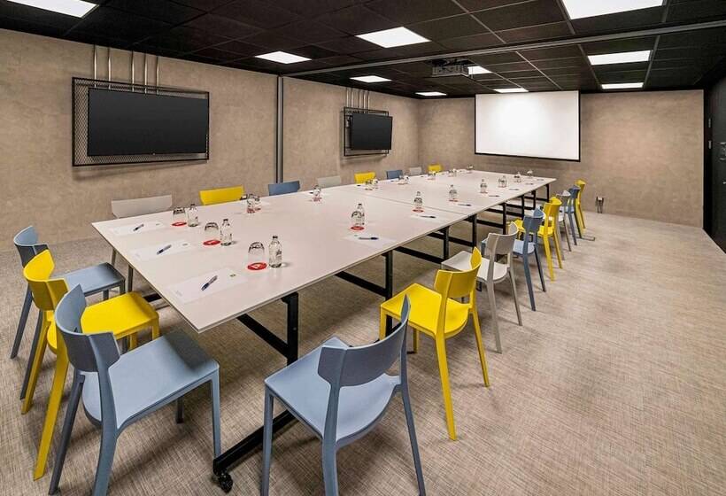 هتل Ibis Styles Lima San Isidro