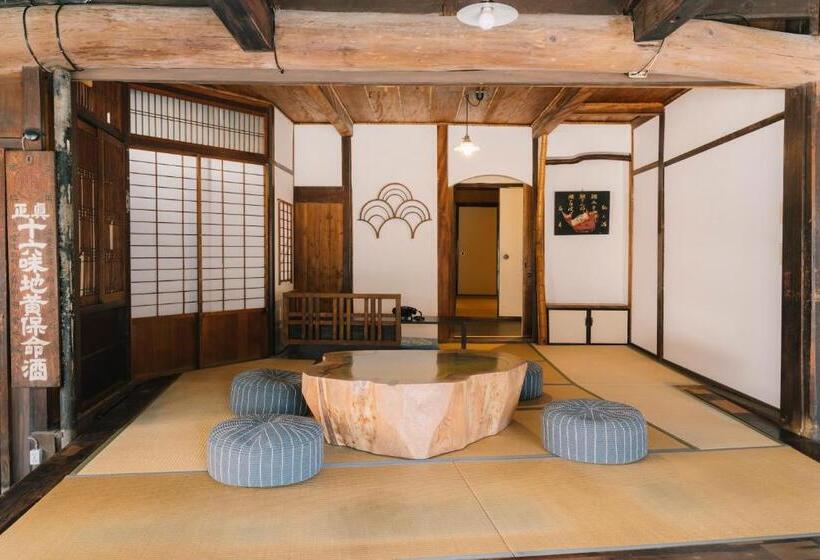 בית מלון כפרי Nipponia Tomo Port Town