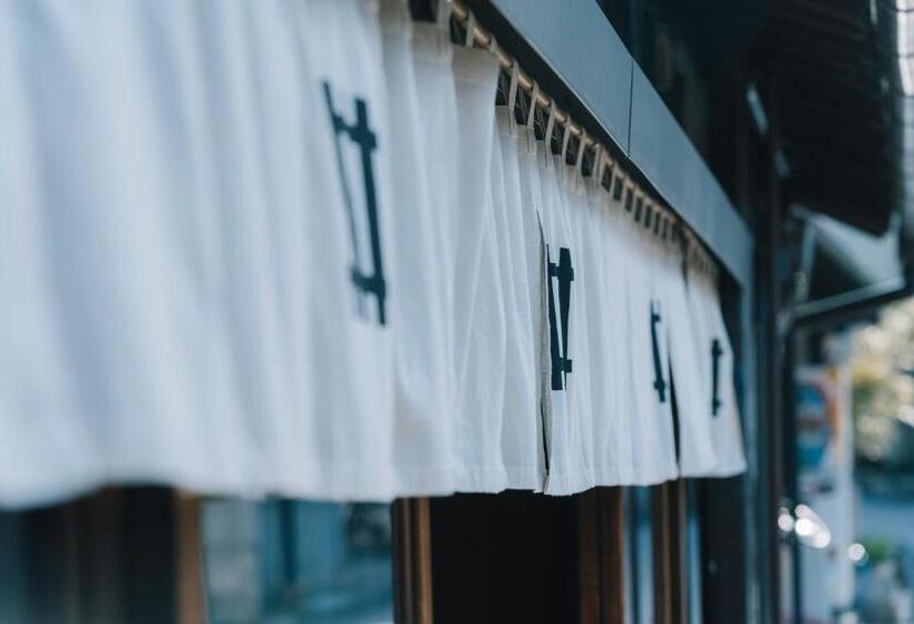 בית מלון כפרי Nipponia Tomo Port Town