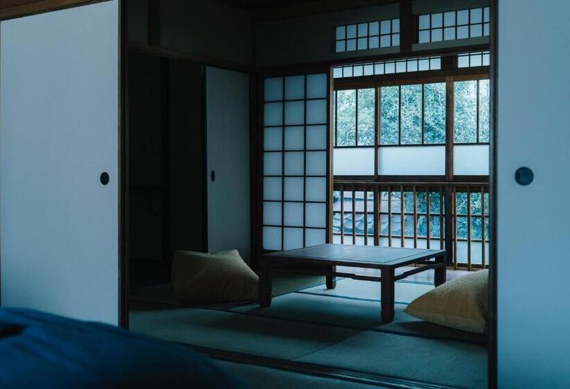 בית מלון כפרי Nipponia Tomo Port Town