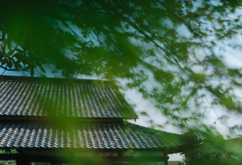 בית מלון כפרי Nipponia Tomo Port Town