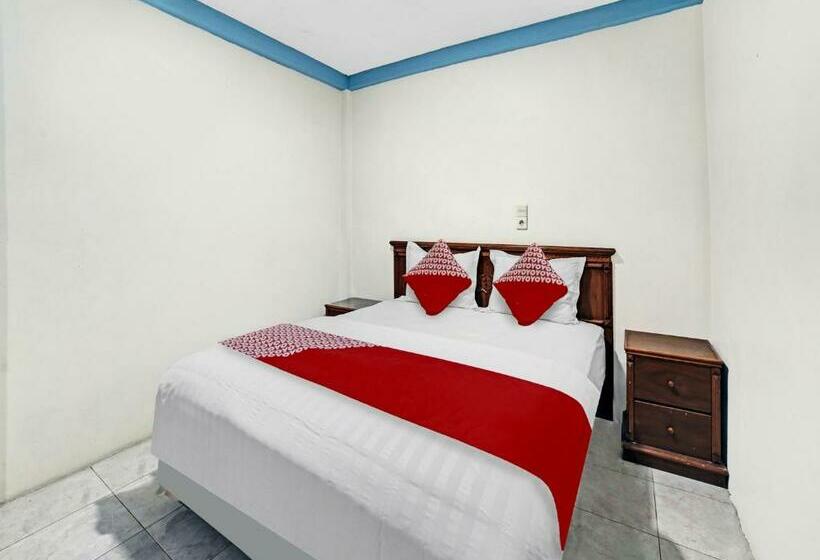 ホテル Oyo 90487 Wisma Kuta Karang Baru