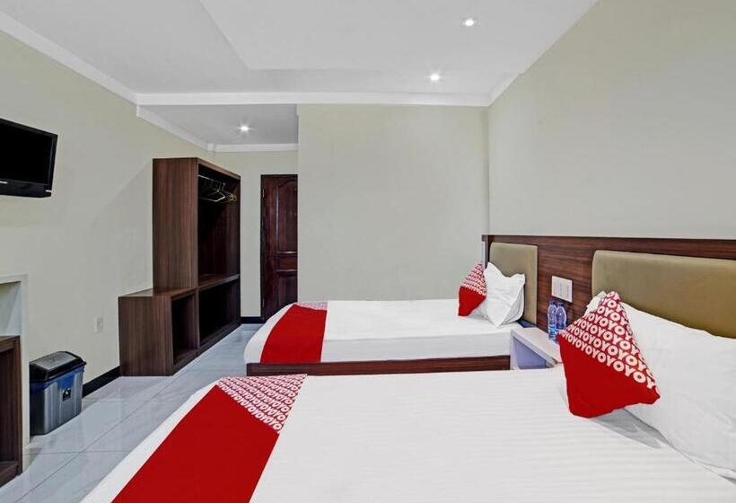 ホテル Oyo 90487 Wisma Kuta Karang Baru