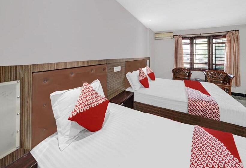 ホテル Oyo 90487 Wisma Kuta Karang Baru