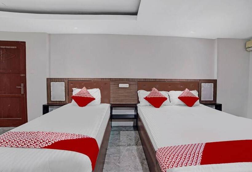 فندق Oyo 90487 Wisma Kuta Karang Baru