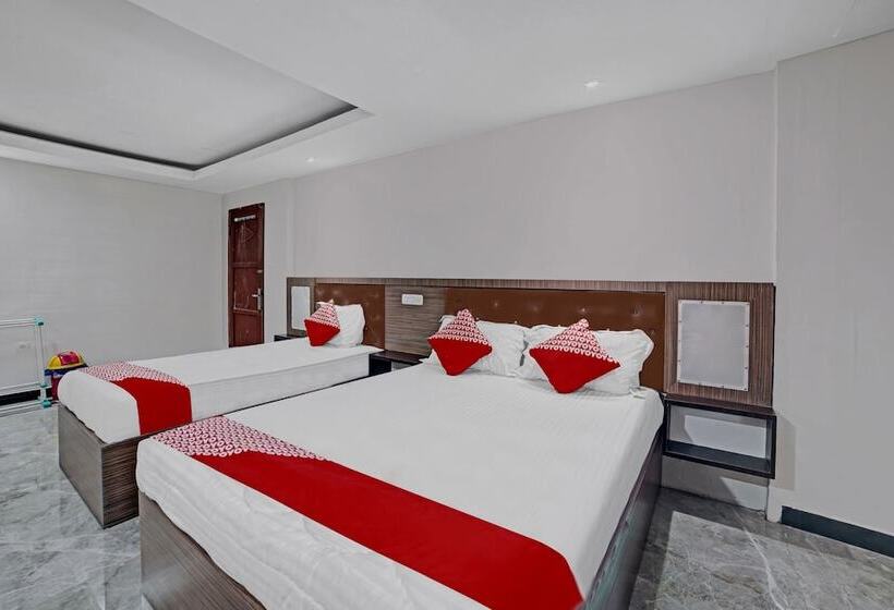 ホテル Oyo 90487 Wisma Kuta Karang Baru