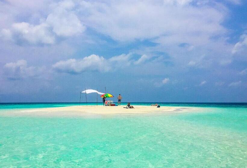 هتل Paradise Retreat, Maafushi