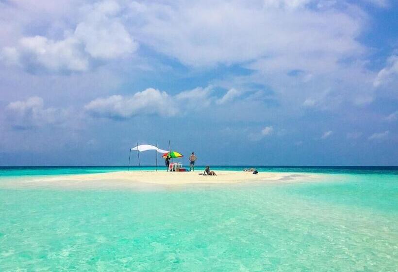 هتل Paradise Retreat, Maafushi