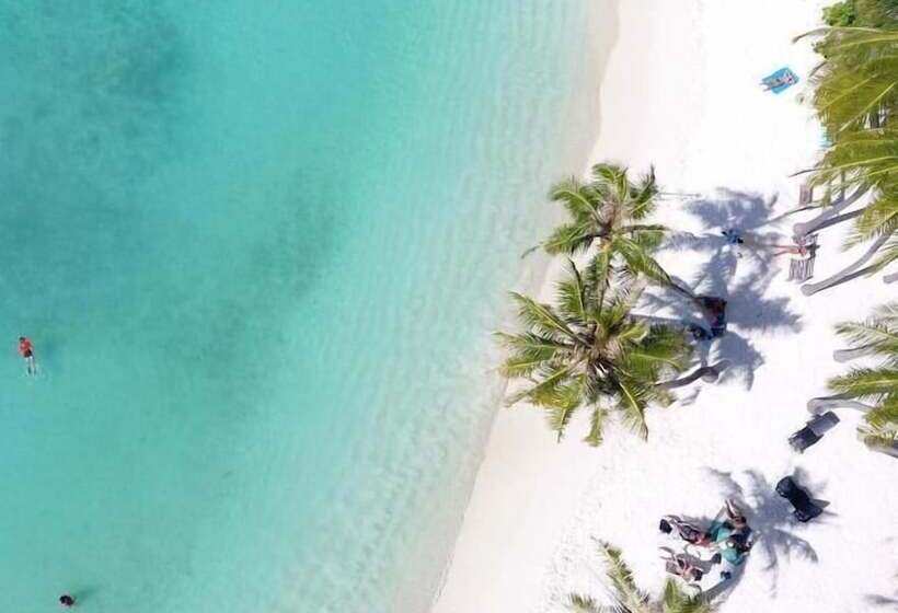 هتل Paradise Retreat, Maafushi
