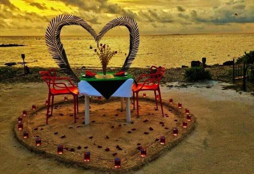 هتل Paradise Retreat, Maafushi