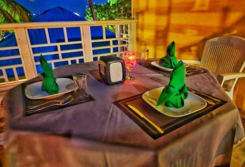 هتل Paradise Retreat, Maafushi